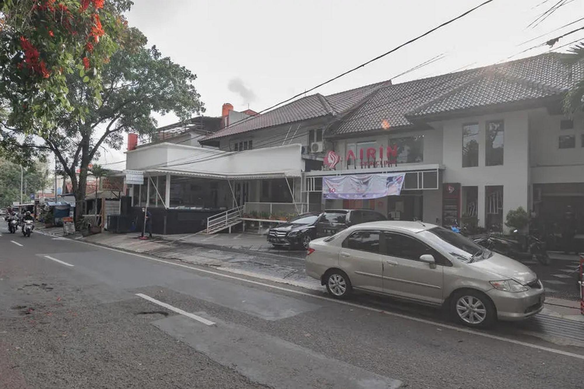 Reddoorz At Arwiga Near Rs Hasan Sadikin Hotel