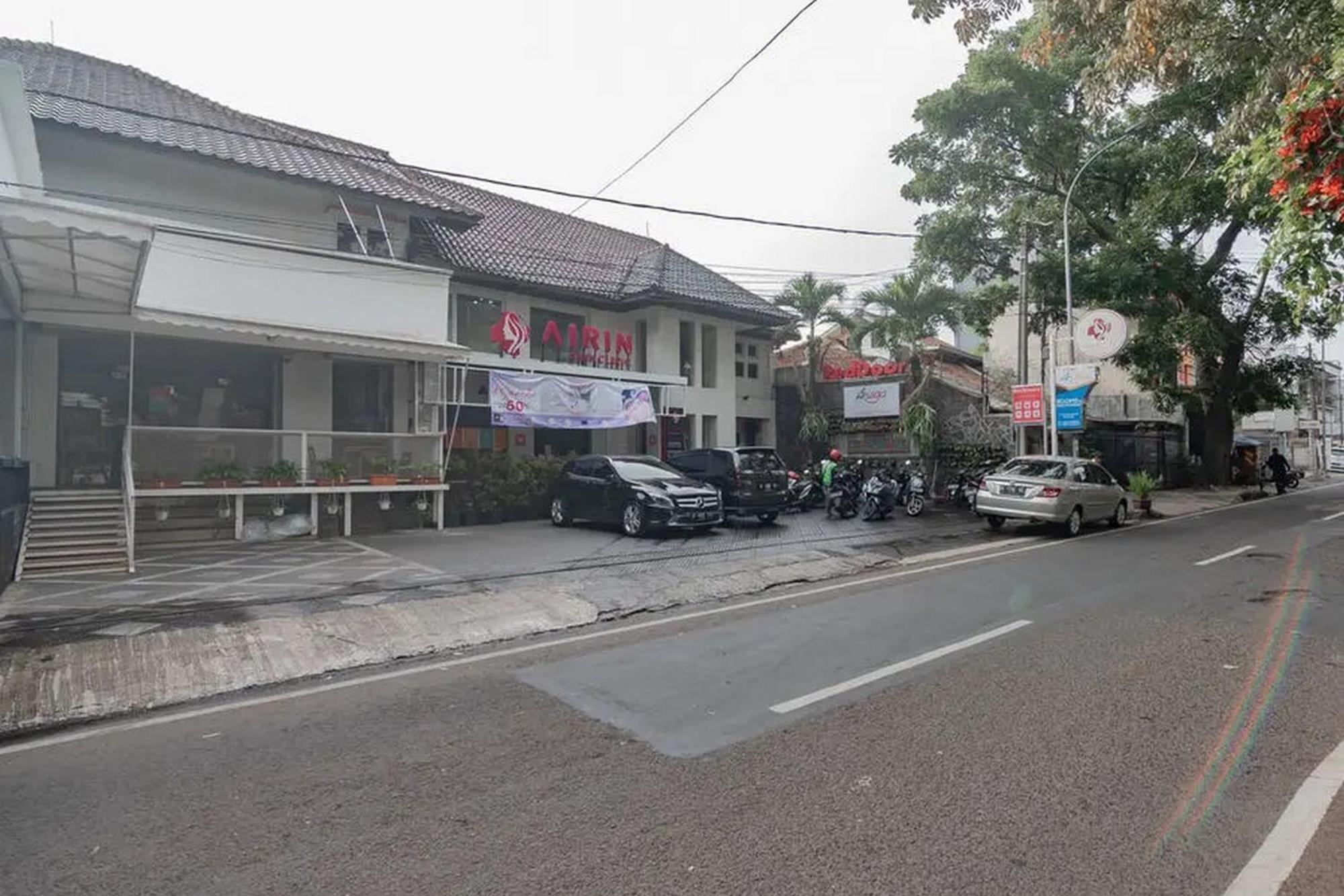Hotel Reddoorz At Arwiga Near Rs Hasan Sadikin 2*