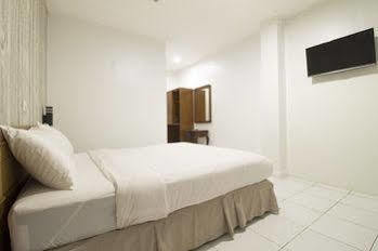 Reddoorz At Arwiga Near Rs Hasan Sadikin 2*
